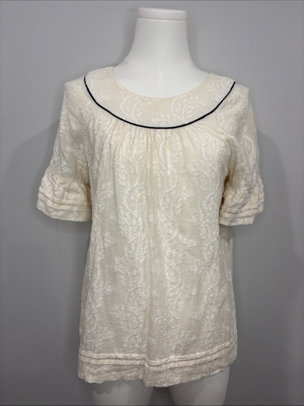 BCBGMaxazria Cream Textured Short-Sleeve Top XS